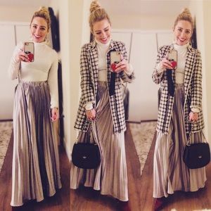 Worn once for holiday - gorgeous silver skirt!